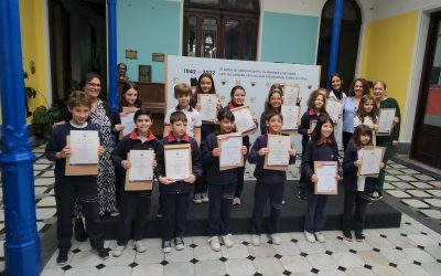 Entrega de certificados de inglés en primaria bilingüe