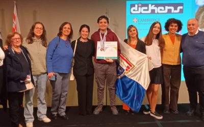 Premio “TOP IN URUGUAY” – IGCSE Biology and Maths